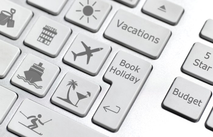 Online hotel booking tips for solo travelers